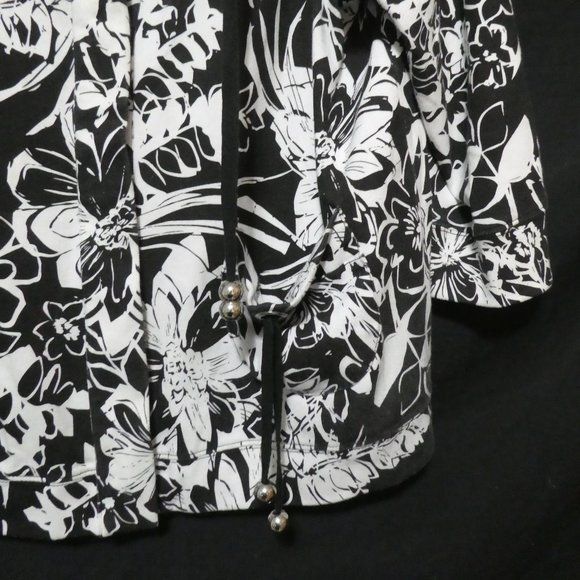 GOOD FORTUNE | large | Black and White Floral Snap Button-Up Jacket | NWOT - Picture 8 of 16